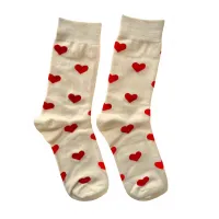 1 ζευγάρι κάλτσες εκρού με κόκκινες καρδούλες Άγιος Βαλεντίνος Νο 35-40