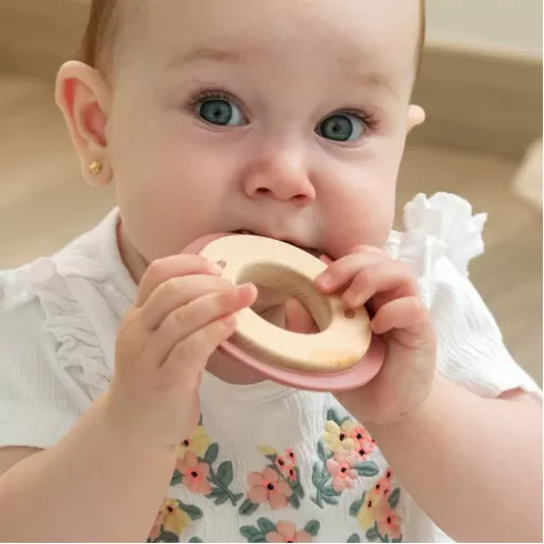 Kiokids Μασητικό Σιλικόνης Ecofriendly Bunny Pink 8cm (3236) #2